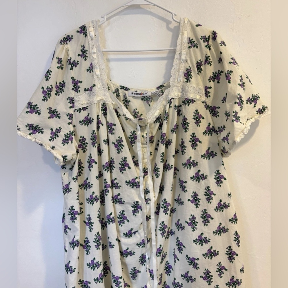 Dreams Co. Cream and Purple Short Sleeve Tie Front Noghtgown
